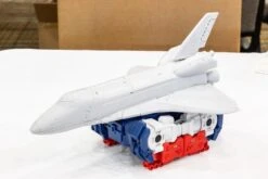 Mastermind Creations R-36 Inventa Sky Lynx -Happy Toy Store 005536f9fd