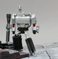 [Pre-Order] DX9 Toys X13D Mightron Megatron Damaged Version -Happy Toy Store 045ffd6ffe