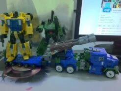 Machine Boy MBD Mammoth On Slaught Combaticons Bruticus -Happy Toy Store 0485dfce8c