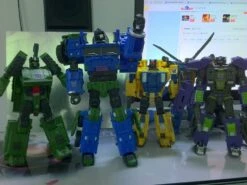 Machine Boy MBD Mammoth On Slaught Combaticons Bruticus -Happy Toy Store 07c5a6e42b