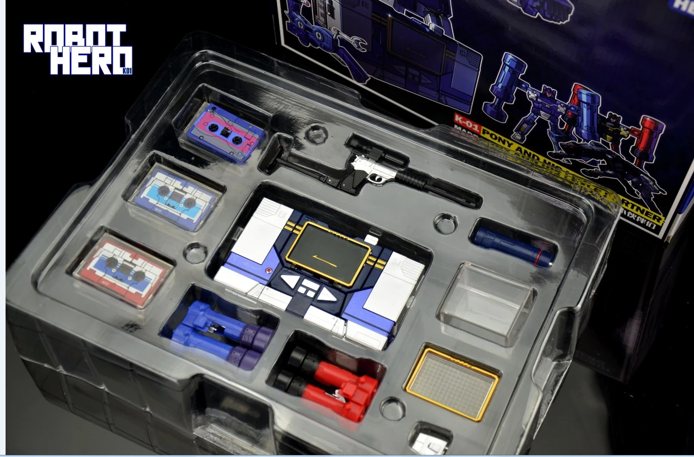 Robot Hero K-01 Pony MP-13 Soundwave Masterpiece 11 Robot Hero K-01 Pony MP-13 Soundwave Masterpiece - Image 9