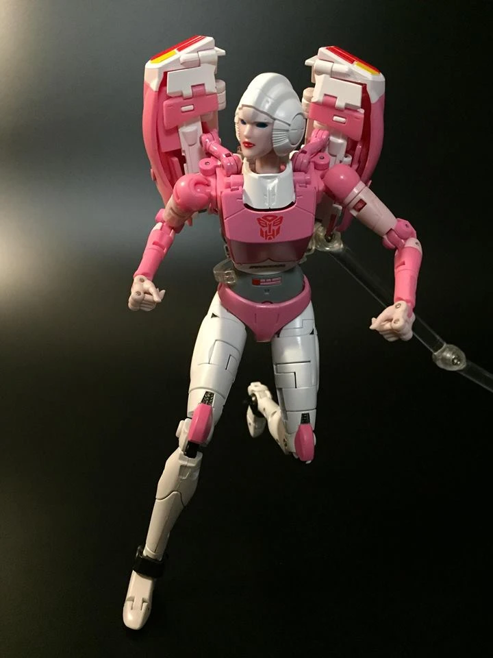 Fanstoys FT-24 Rouge Arcee 5 Fanstoys FT-24 Rouge Arcee - Image 3