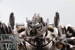 Black Mamba LS-06S Tank Mega Commander Megatron Studio Series SS13 Battle Damaged Version -Happy Toy Store 447fb70449