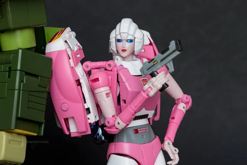 Fanstoys FT-24 Rouge Arcee 16 Fanstoys FT-24 Rouge Arcee - Image 14