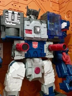 Unique Toys YM04 Palm Collection No Minds & Unhappy Highbrow Apeface -Happy Toy Store b49e5a0e26 1