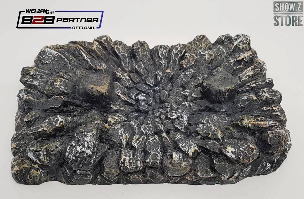 Weijiang MPP-10 Commander Optimus Prime Battle Damaged Oversized Limited Edition W/ Custom Display Base 10 Weijiang MPP-10 Commander Optimus Prime Battle Damaged Oversized Limited Edition W/ Custom Display Base - Image 8