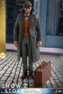 [Pre-Order] Hot Toys HT 1/6 Newt Scamander MMS512 Fantastic Beasts: The Crimes Of Grindelwald -Happy Toy Store e7dfdfb34e