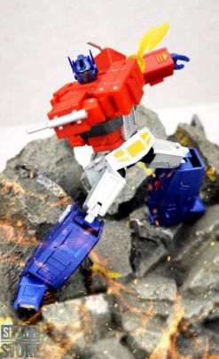 Magic Square MS-B18X Light Of Justice Optimus Prime Metallic Version -Happy Toy Store e86bd59132