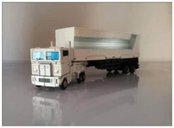 DX9 Toys X34W Ranton Ultra Magnus -Happy Toy Store e8f233b64f