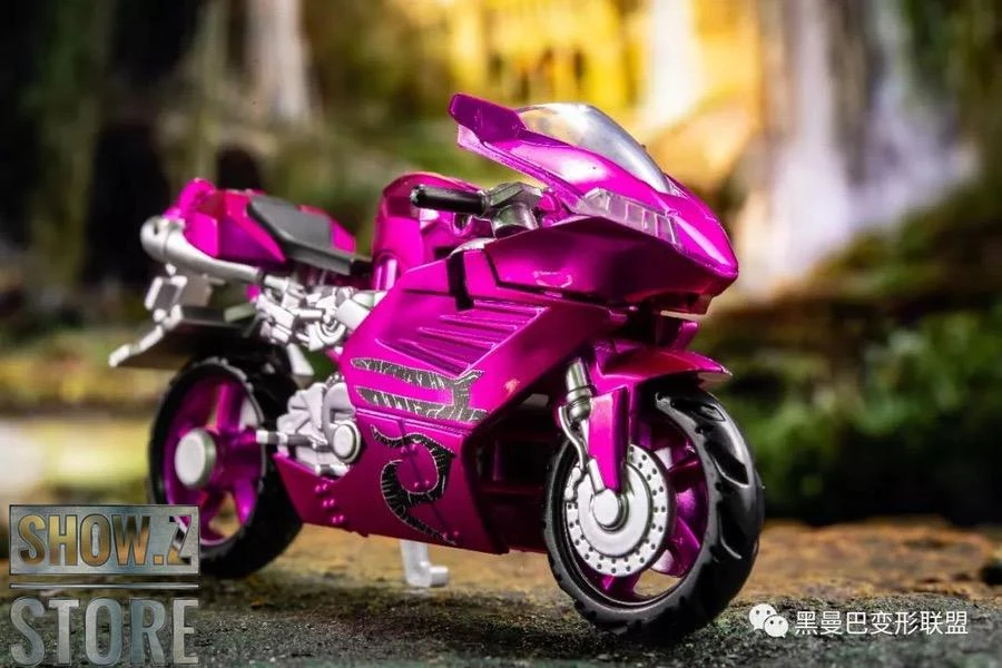 Aoyi Mech LS-19 Speeding Sisters Arcee Chromia & Elita-1 Set Of 3 8 Aoyi Mech LS-19 Speeding Sisters Arcee Chromia & Elita-1 Set Of 3 - Image 6